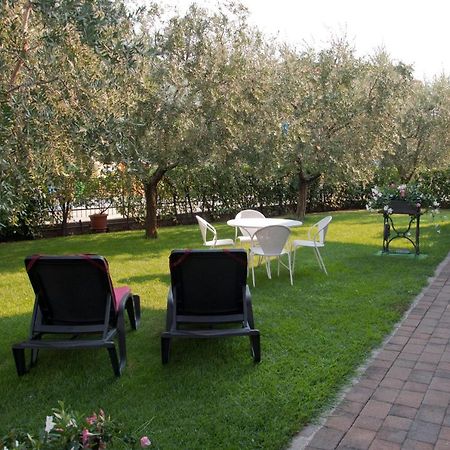 Appartamenti Villa Adriana Torbole Sul Garda Ngoại thất bức ảnh