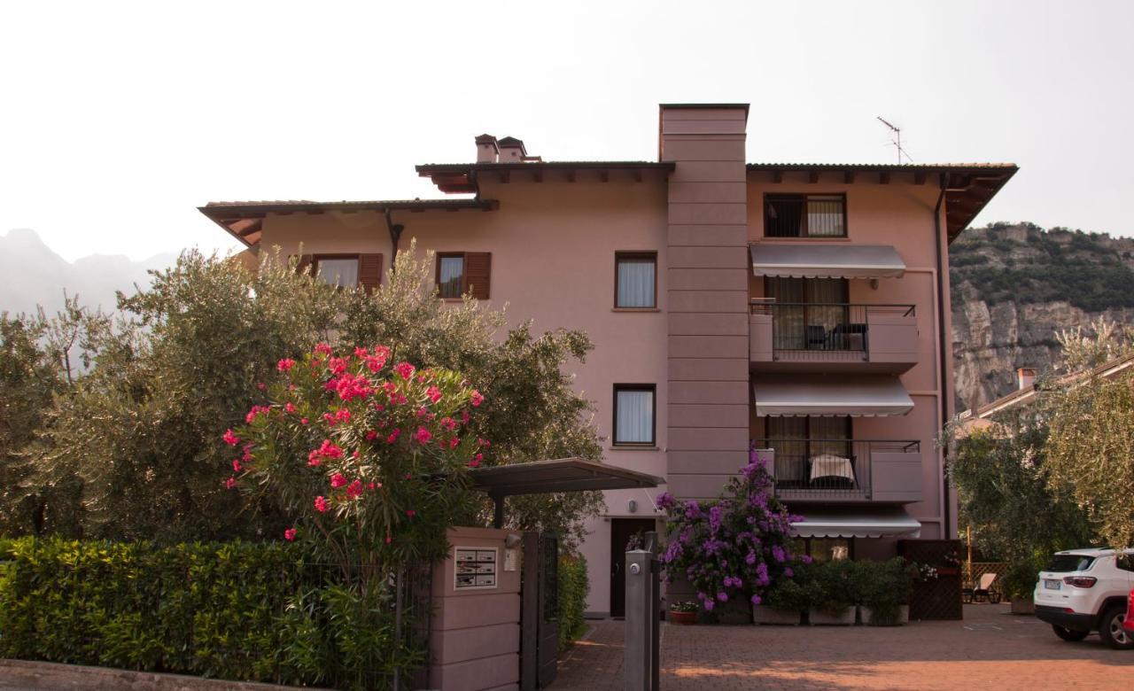 Appartamenti Villa Adriana Torbole Sul Garda Ngoại thất bức ảnh