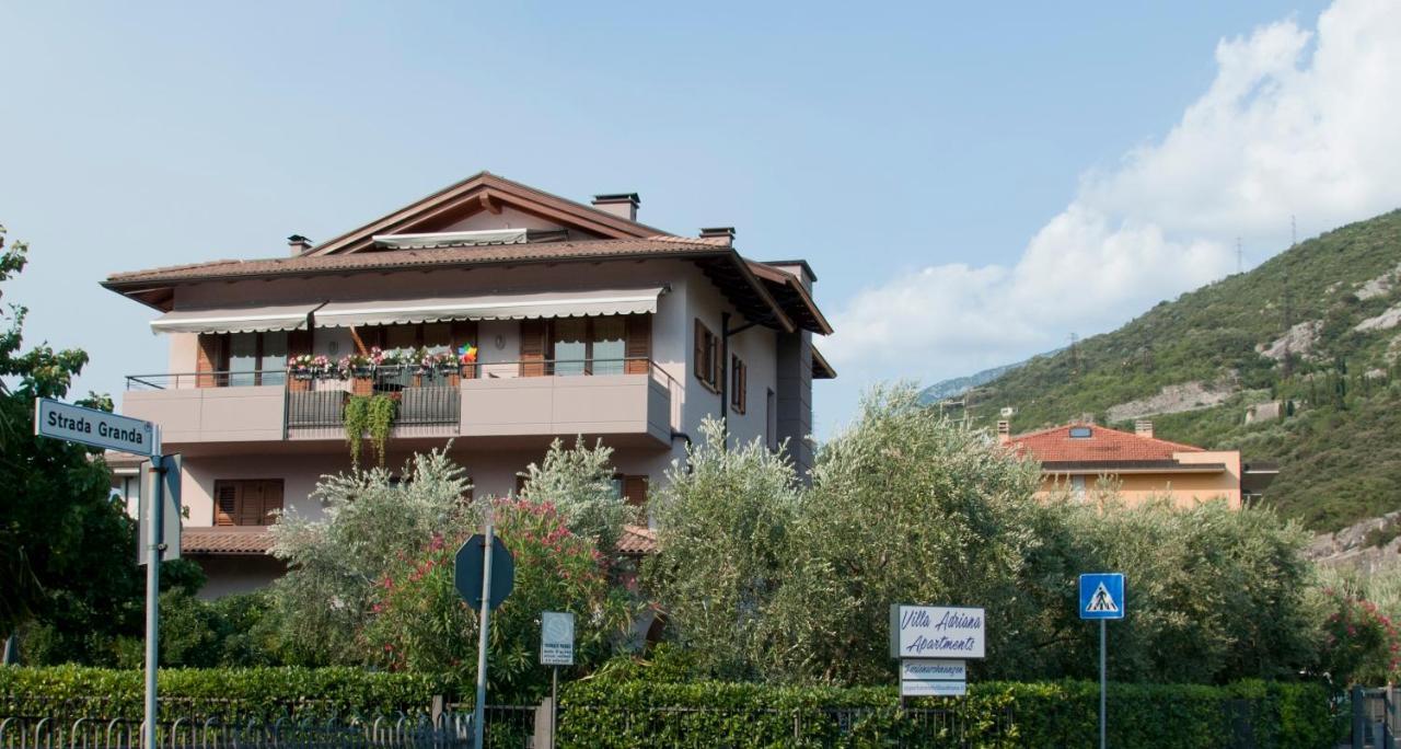 Appartamenti Villa Adriana Torbole Sul Garda Ngoại thất bức ảnh